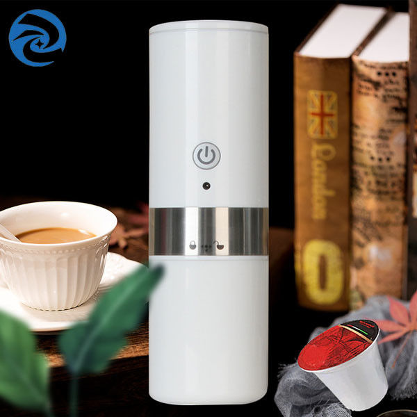 K Cup เครื่องชงกาแฟแบบพกพาขนาดเล็กอัตโนมัติ 8oz 3V 1W