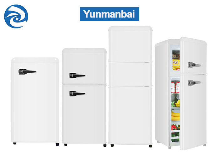 75L 90L 118L ตู้เย็นขนาดเล็กย้อนยุคสีขาวพร้อมช่องแช่แข็ง 2.6 Cu Ft